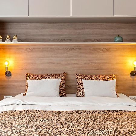 Angelo Bello Luxury Suite City Center By Sattal Bucarest Exterior foto